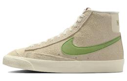 Nike: Светлые кроссовки  Blazer