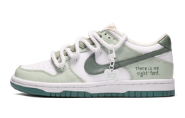 Nike: Белые кроссовки  Dunk