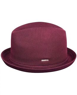 Kangol: Красная футболка 