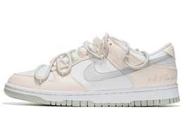 Nike: Белые кроссовки  Dunk