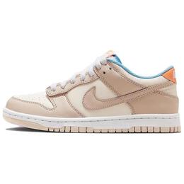 Nike: Бежевые кроссовки  Dunk