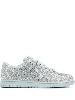 Nike: Серебристые кроссовки  Dunk Low