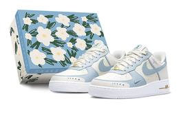 Nike: Светлые кроссовки  Air Force 1