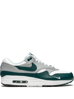 Nike: Белые кроссовки  Air Max 1 LV8