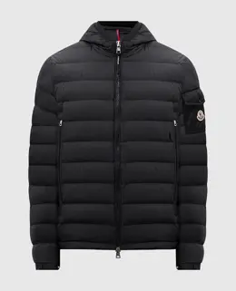 Moncler: Чёрная куртка 