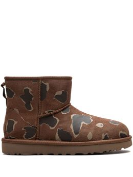 UGG: Коричневые ботинки 