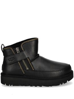 UGG: Чёрные ботинки  Classic Mini