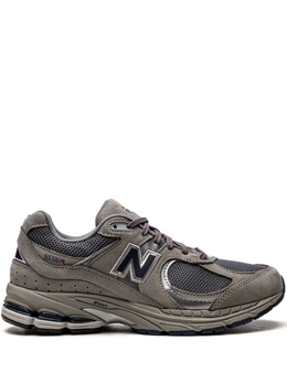New Balance: Серые кроссовки  2002R