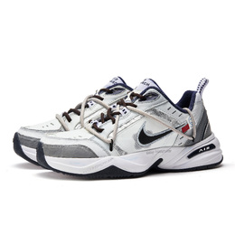Nike: Серые кроссовки  Air Monarch
