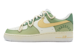 Nike: Зелёные кроссовки  Air Force 1