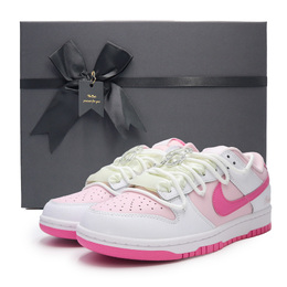 Nike: Розовые кроссовки  Dunk