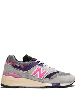 New Balance: Серые кроссовки  997