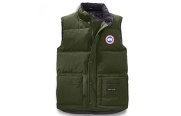 Canada Goose: Зелёный жилет 