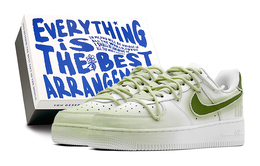 Nike: Светлые кроссовки  Air Force 1