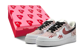 Nike: Розовые кроссовки  Air Force 1