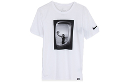 Nike: Футболка 