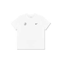 Nike: Белая футболка 
