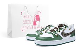 Nike: Белые кроссовки  Dunk