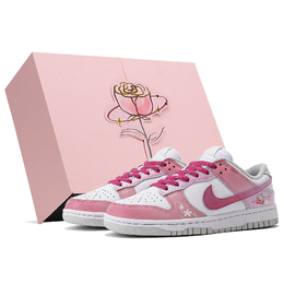 Nike: Розовые кроссовки  Dunk
