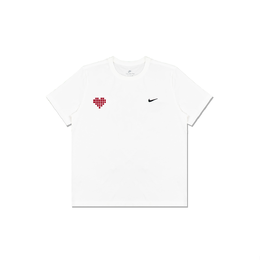 Nike: Белая футболка 