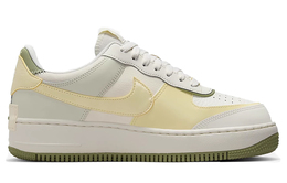 Nike: Белые кроссовки  Air Force 1