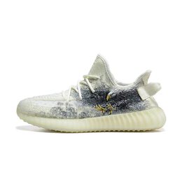 Adidas: Белые кроссовки  Yeezy Boost 350 v2