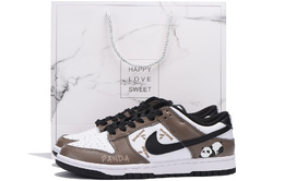 Nike: Белые кроссовки  Dunk