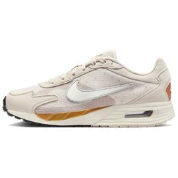 Nike: Светлые кроссовки  Air Max