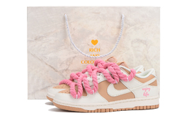 Nike: Белые кроссовки  Dunk