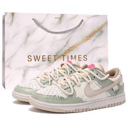 Nike: Зелёные кроссовки  Dunk