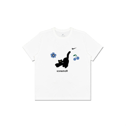 Nike: Белая футболка 