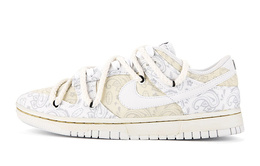 Nike: Белые кроссовки  Dunk