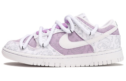 Nike: Белые кроссовки  Dunk