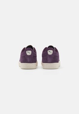 PUMA: Тёмные кроссовки  Suede Classic