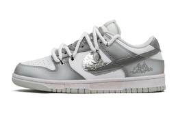 Nike: Белые кроссовки  Dunk