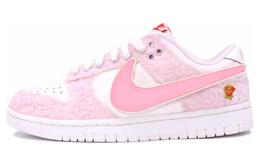 Nike: Розовые кроссовки  Dunk