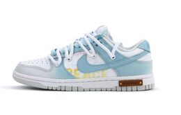 Nike: Белые кроссовки  Dunk