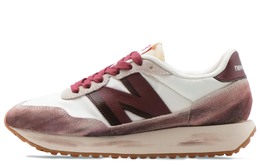 New Balance: Белые кроссовки  237