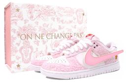 Nike: Белые кроссовки  Dunk
