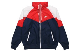 Nike: Куртка 