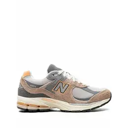 New Balance: Коричневые кроссовки  2002R