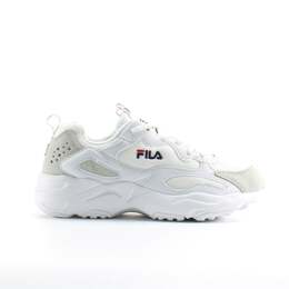 Fila: Белые кроссовки  Ray Tracer