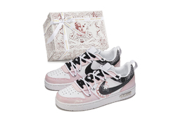Nike: Фиолетовые кроссовки  Court