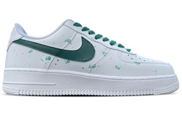 Nike: Зелёные кроссовки  Air Force 1