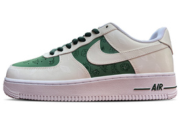 Nike: Зелёные кроссовки  Air Force 1