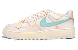 Nike: Бежевые кроссовки  Air Force 1