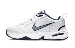 Nike: Белые кроссовки  Air Monarch