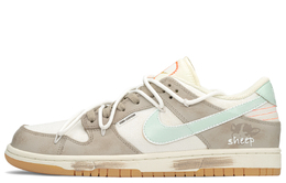 Nike: Серые кроссовки  Dunk