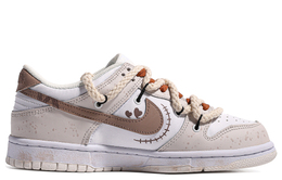 Nike: Коричневые кроссовки  Dunk
