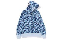 A BATHING APE: Зелёная толстовка 